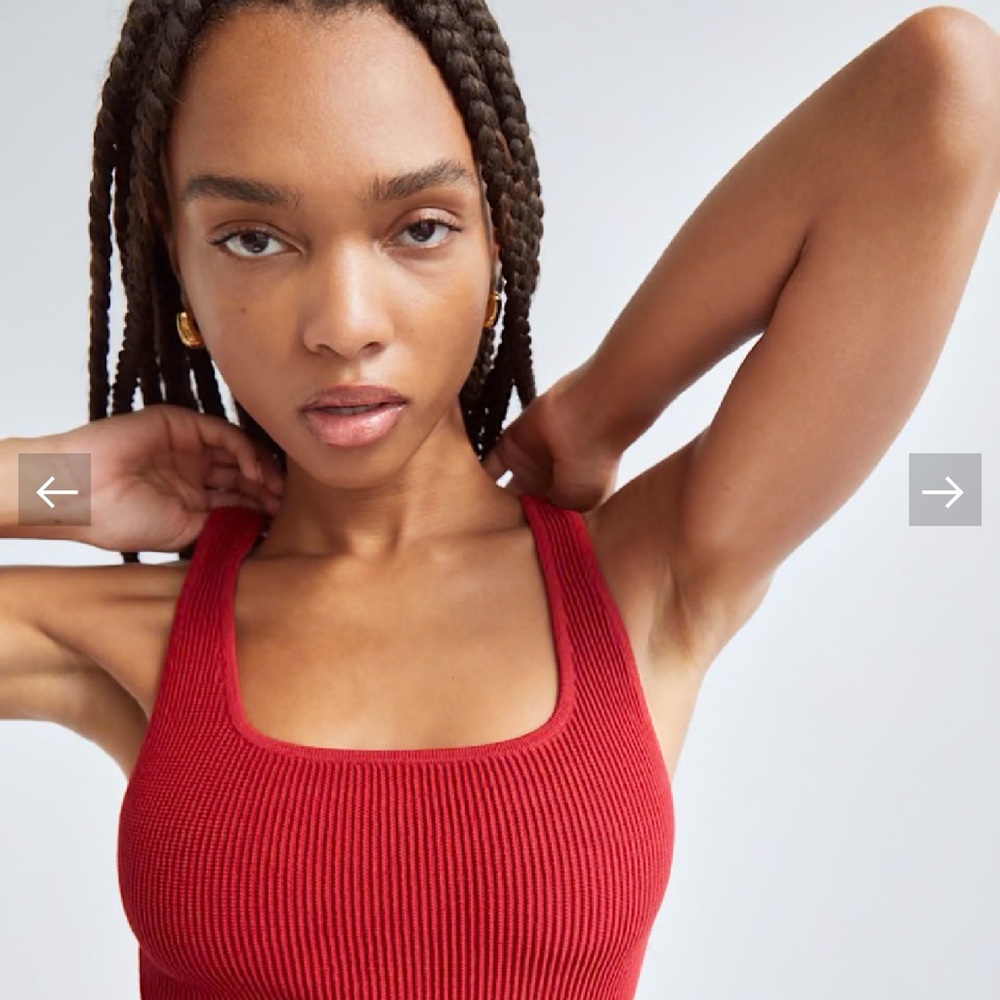 Aritzia Scarlet Ribbed Tank Top - Picture 5 of 5